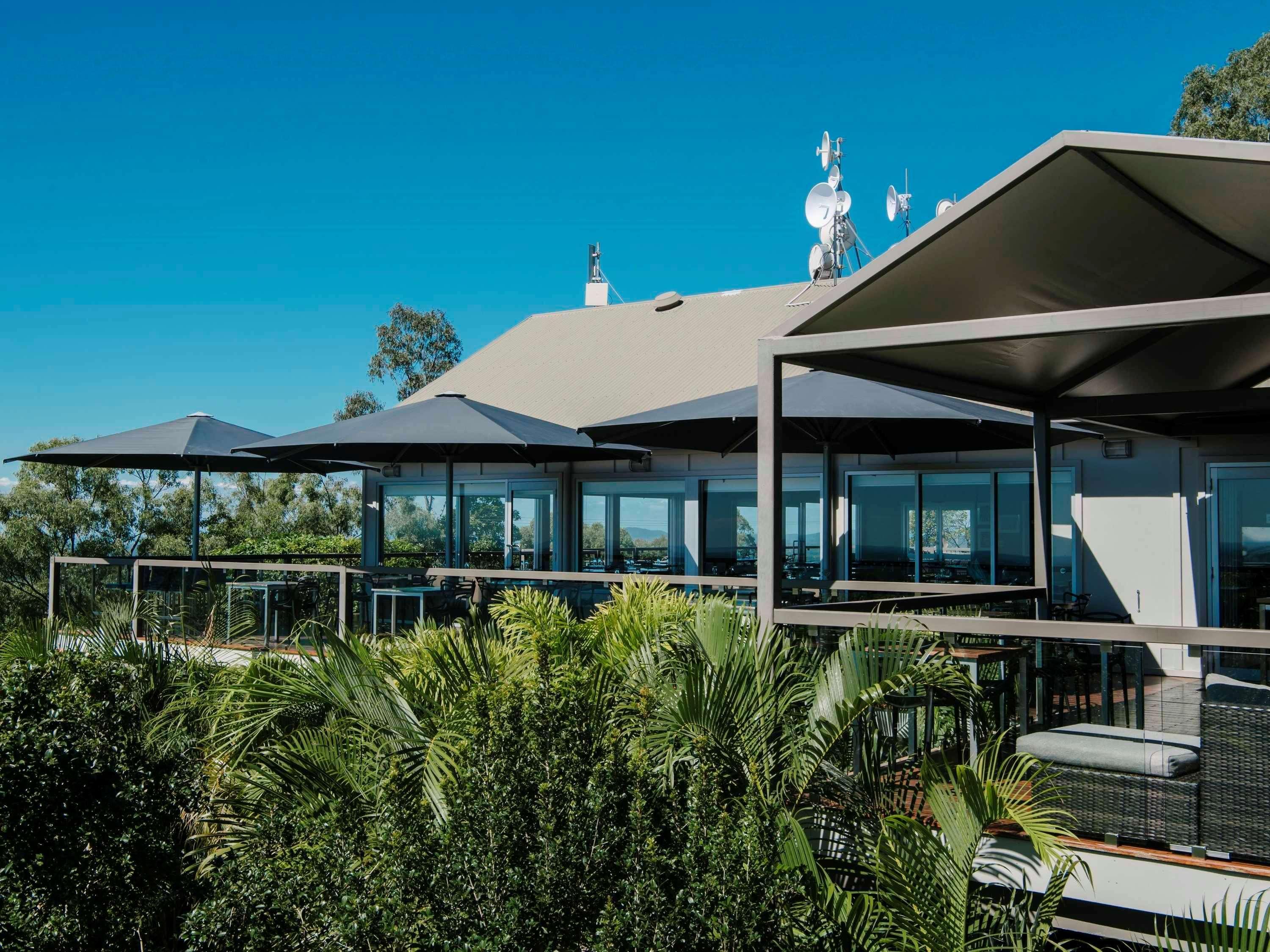 เมอร์คียวเคลียร์เม้าเท่นล็อดจ์โฮเต็ล Hotel Mount Samson ภายนอก รูปภาพ