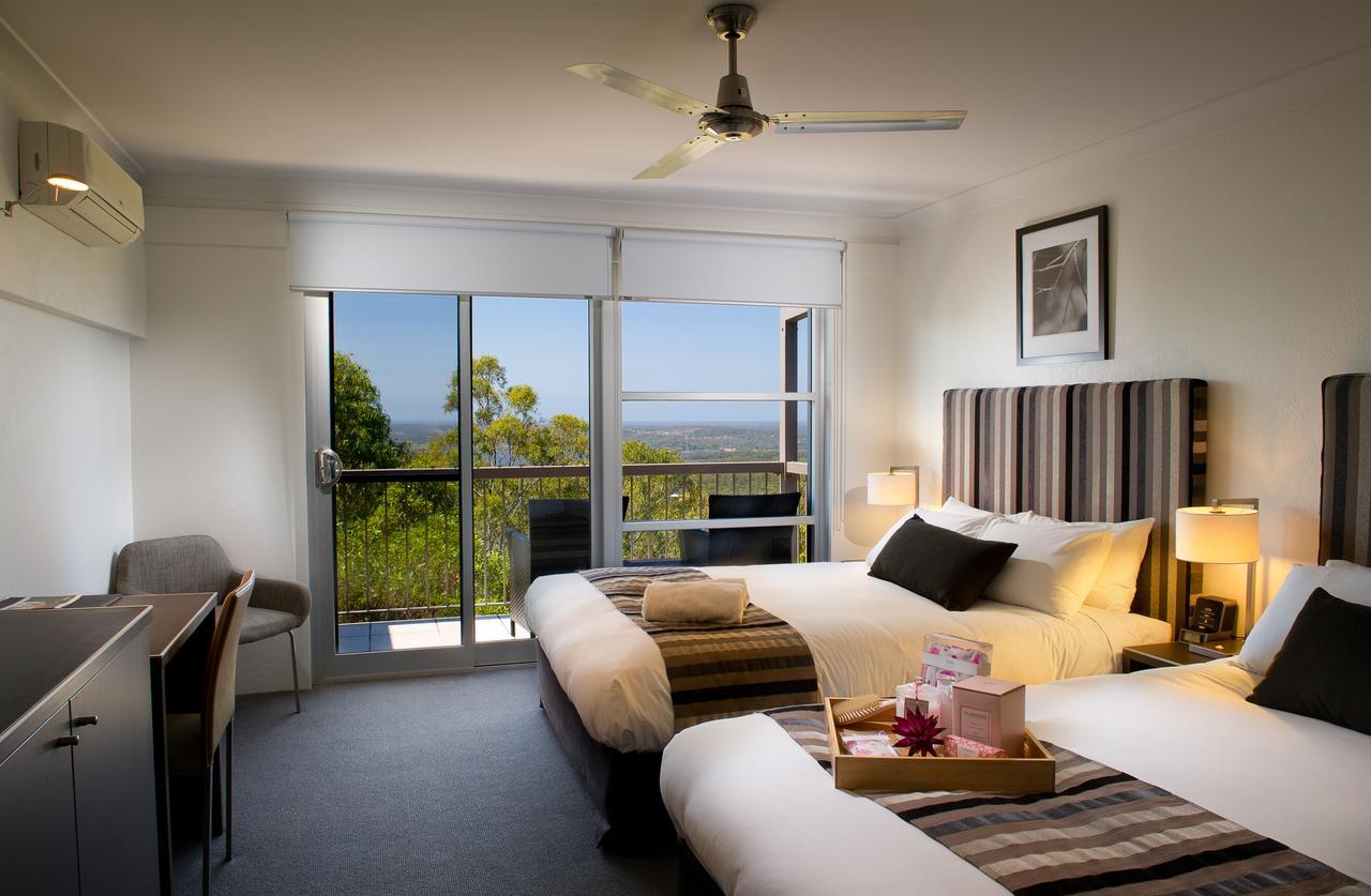 เมอร์คียวเคลียร์เม้าเท่นล็อดจ์โฮเต็ล Hotel Mount Samson ภายนอก รูปภาพ
